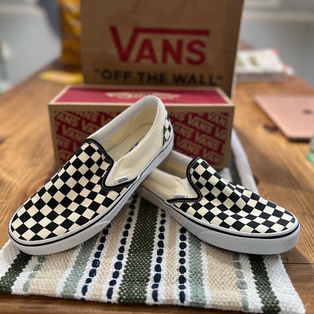 New Women’s Vans (9.5)